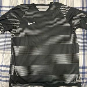 Nike Striped Shortsleeve Size XXL